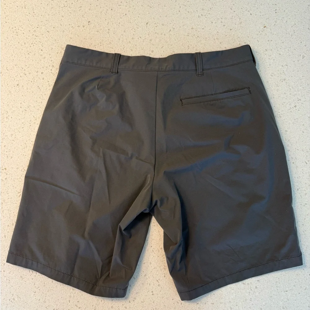 J Crew Men’s Flex Shorts - 9” Inseam - Grey - Size 32